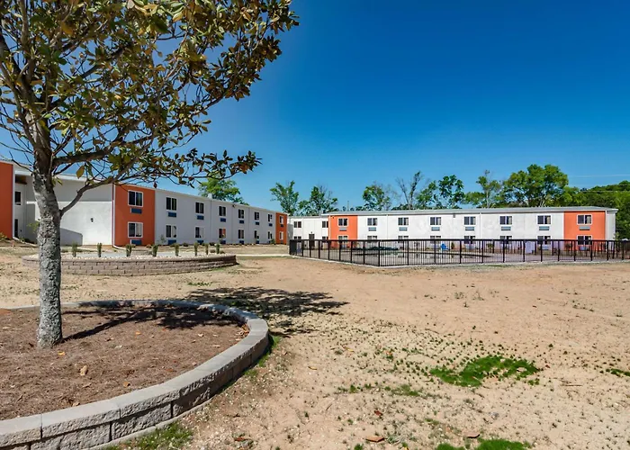 Motel 6-White, Ga - Cartersville