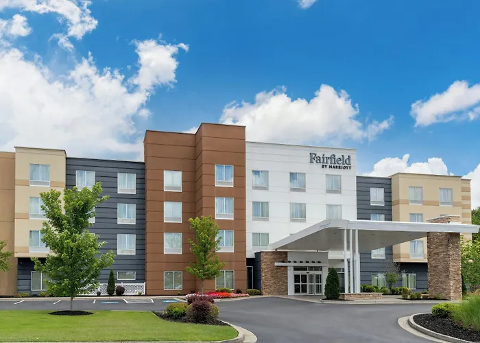 Fairfield Inn And Suites By Marriott Calhoun